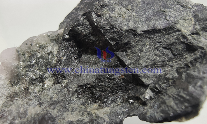 tungsten ore image