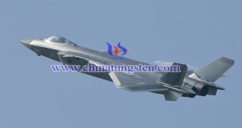 中國自主研制的隱身戰(zhàn)斗機(jī)殲-20首次公開亮相 J20